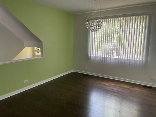 Building Photo - 758 Hanbury Dr