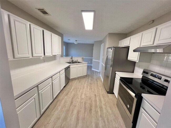 Building Photo - 2415 Hamilton Parc Ln NE