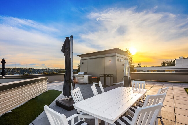 Building Photo - Mirabella Apartments