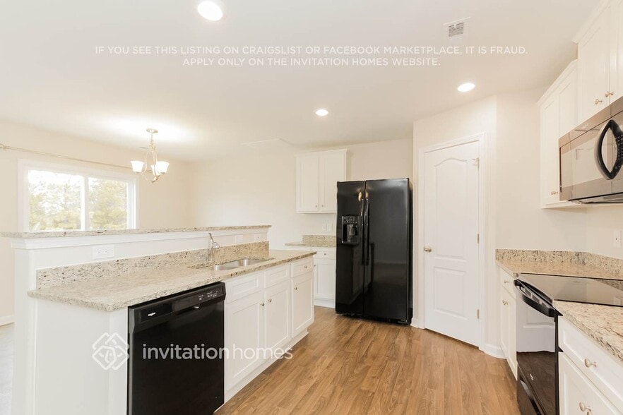 Building Photo - 2256 Latimer Ln