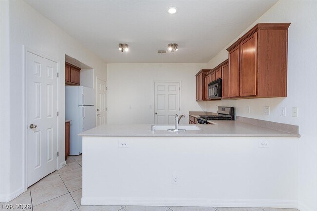 Building Photo - 8984 Salvatore St