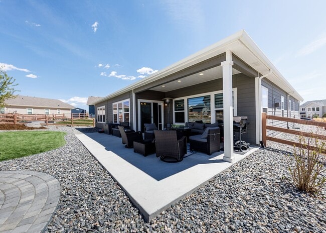 Building Photo - Luxury Ranch-Style Home for Rent | Wolf Ranch | D20 Schools | Pikes Peak Views