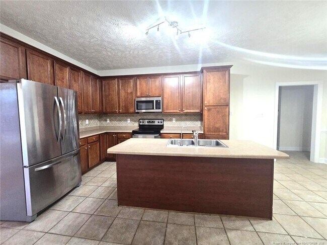 Building Photo - 3941 Birkhoff Ln