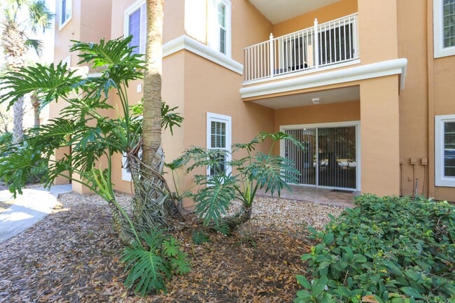 Building Photo - 520 Florida Club Blvd