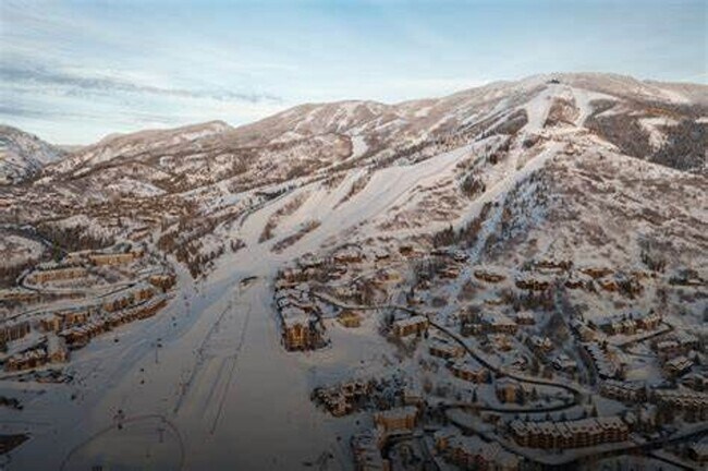 Building Photo - One Steamboat Place - Ski-in/Ski-out, Underground Parking, Excellent Location