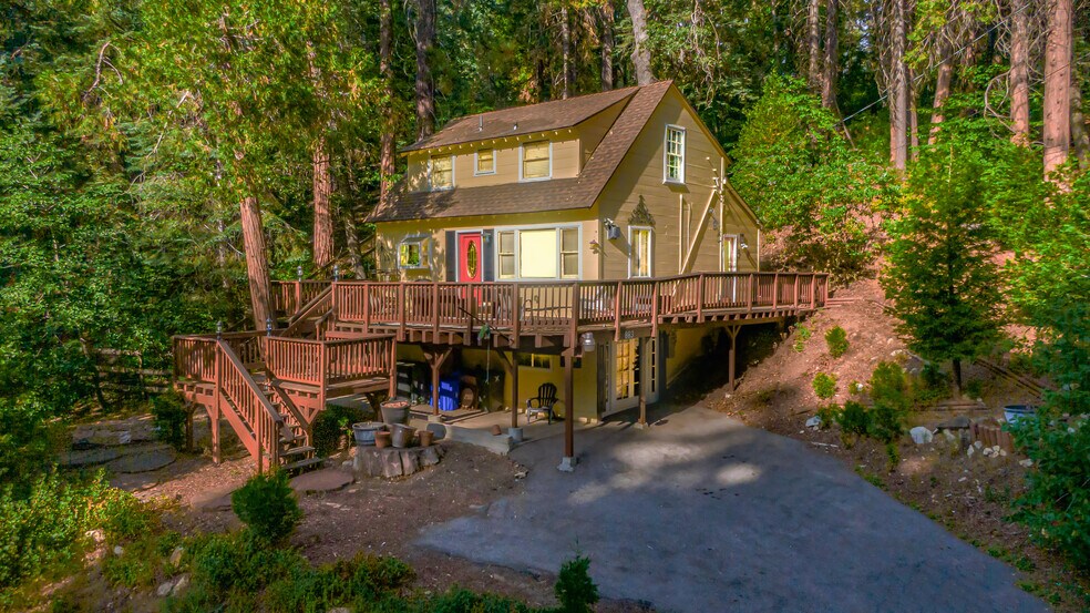 Building Photo - 883 Kuffel Canyon Rd