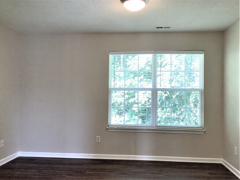Building Photo - 2758 Windchase Dr