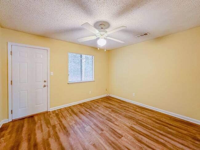 Master bedroom door to patio - 1204 Hidden Pl