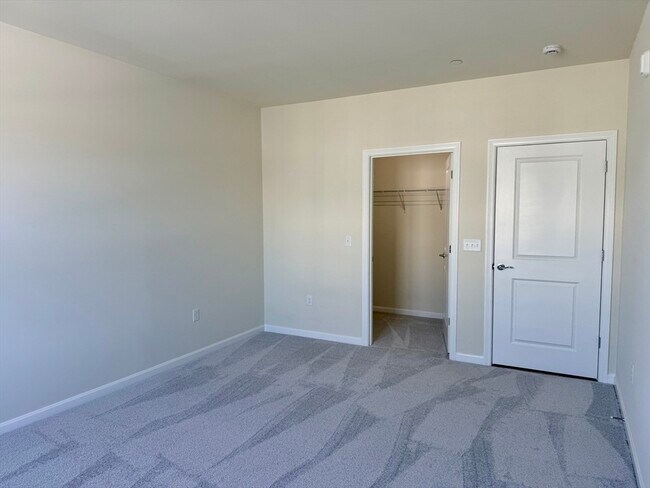 Building Photo - 2 Codman Wy