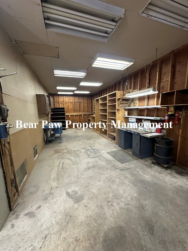 Building Photo - Great Home off Upper Bear Creek!