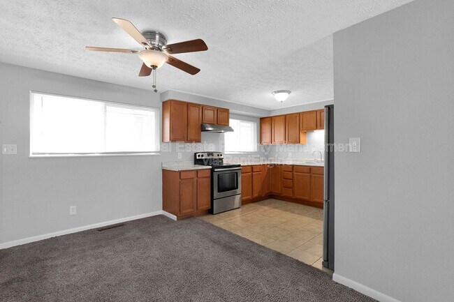 Building Photo - 1386 Rosehill Rd