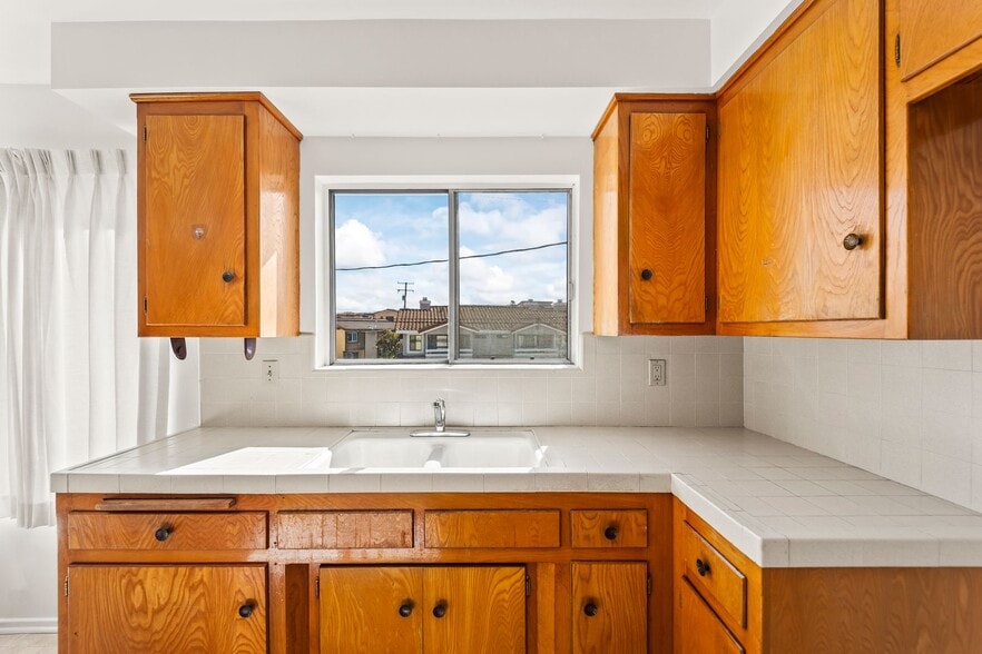 Building Photo - 9628 Lower Azusa Rd