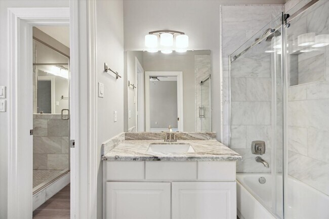 Building Photo - 5826 Santa Fe Springs Dr
