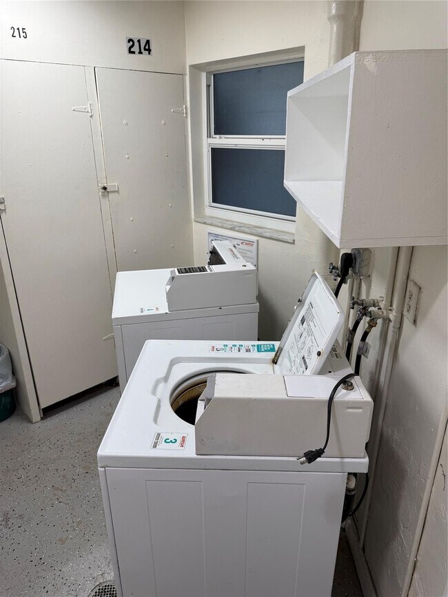 Building Photo - 1439 S Ocean Blvd