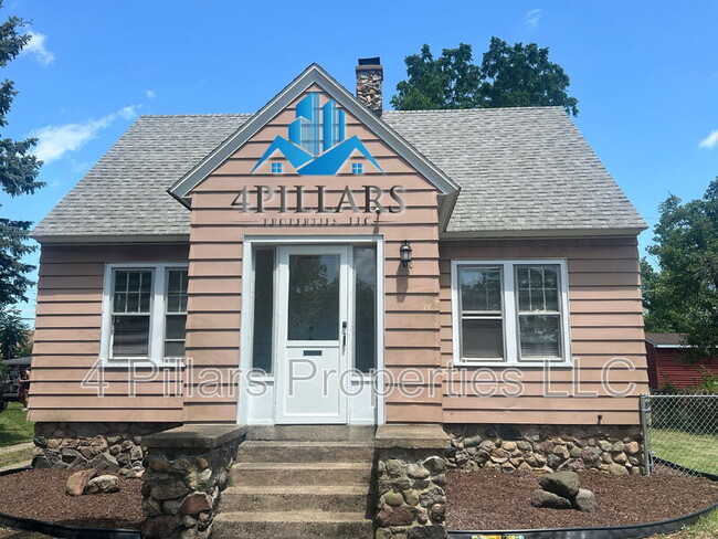 Building Photo - 106 Belden St