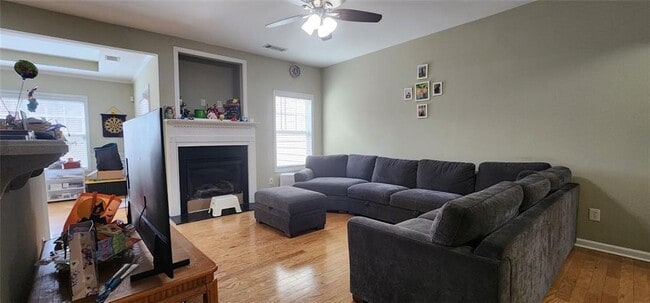 Building Photo - 2877 Cross Creek Dr