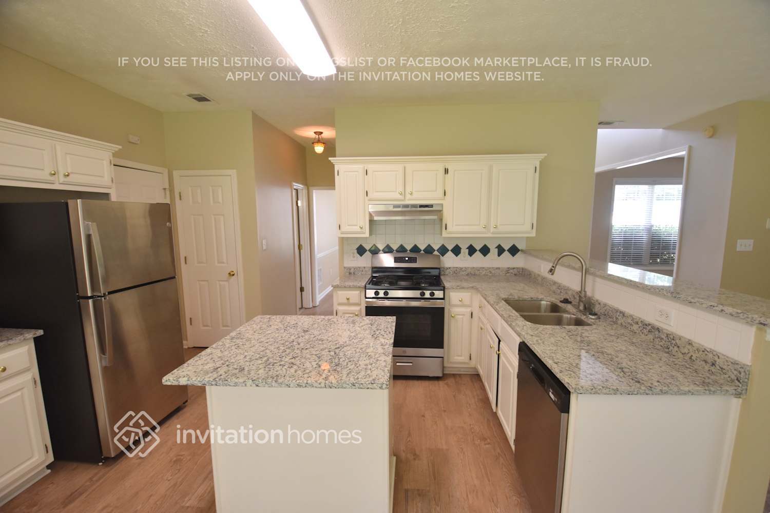 Building Photo - 4299 Chatham View Dr
