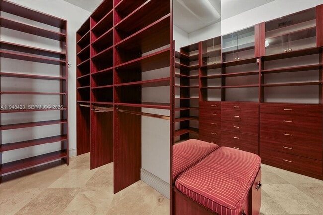 Building Photo - 3283 NE 171 St