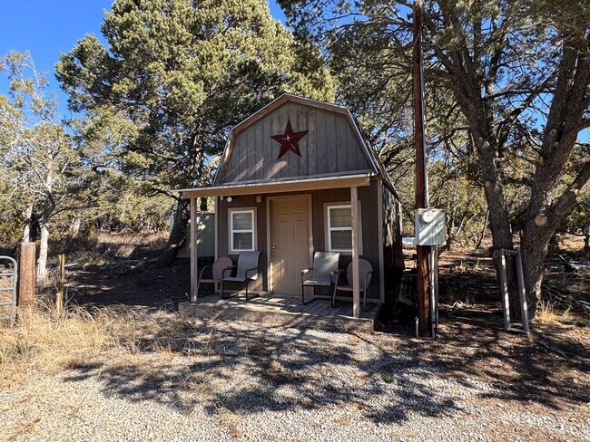 Building Photo - 3 Bedroom, 2 Bathroom Home in Tijeras, NM