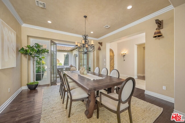 Building Photo - 25420 Prado De Azul