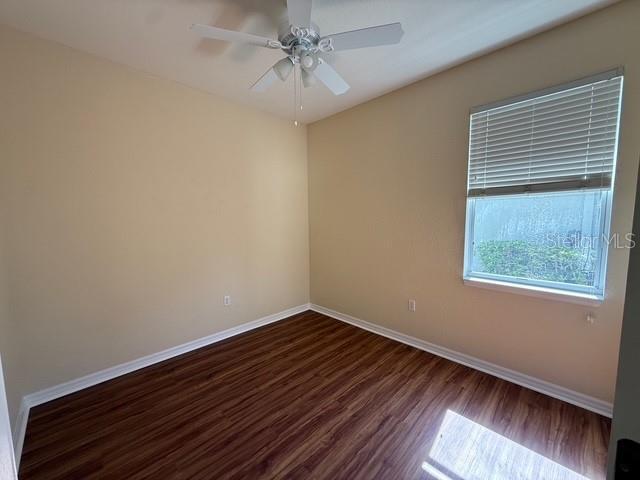 Building Photo - 1823 Scarlett Ave