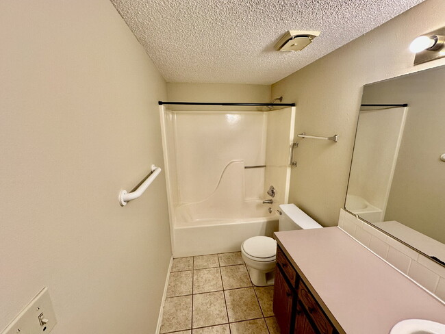 Building Photo - 3507 W Beechwood Dr