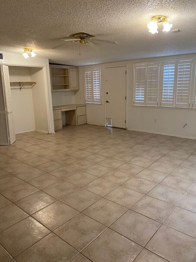 Building Photo - This one has it all!  Spacious 3-Bedroom Home in a Great Location!