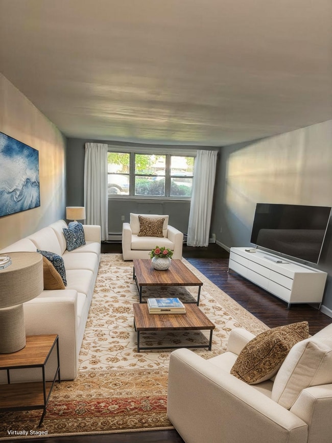 Building Photo - Layna Realty (Riley Realty)