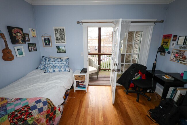 Building Photo - 127 Nonantum St