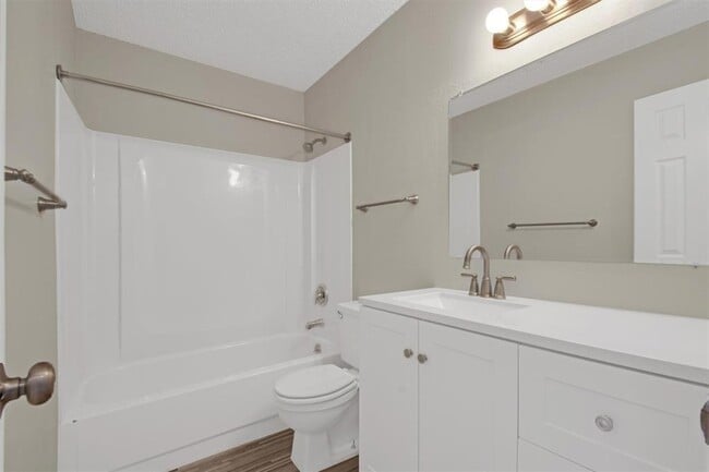 Building Photo - 6305 Emerald Forest Dr