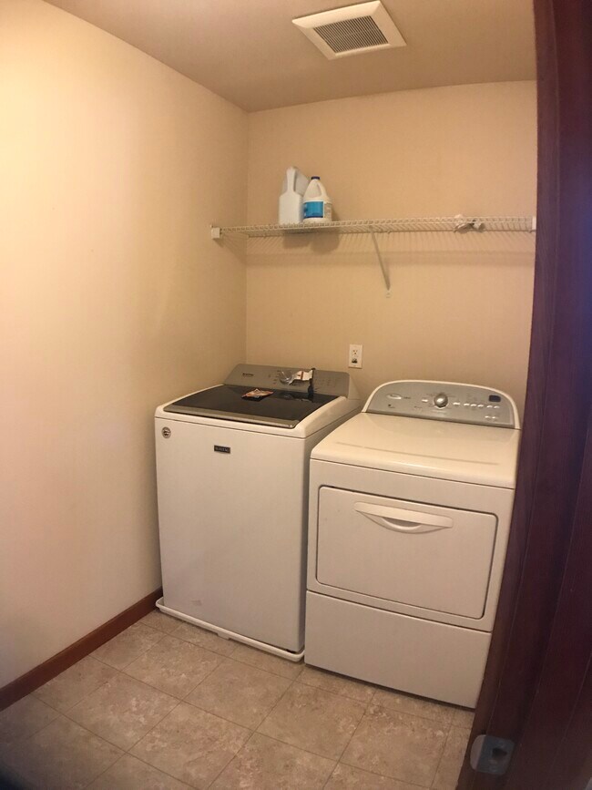 Building Photo - 1627 241st St SW