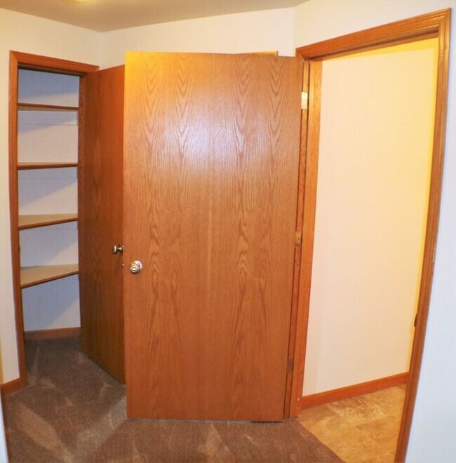 Building Photo - $1,275 | 2 Bedroom, 2 Bathroom Condo | Sublease | *Pet Friendly | Available for November 9th, 202...