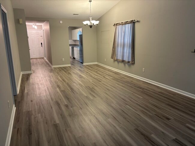 Building Photo - 4010 Calypso Dr
