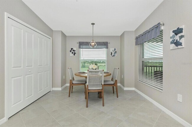 Building Photo - 12550 Galapagos Ct