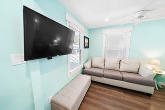 Building Photo - 505 Anemone St