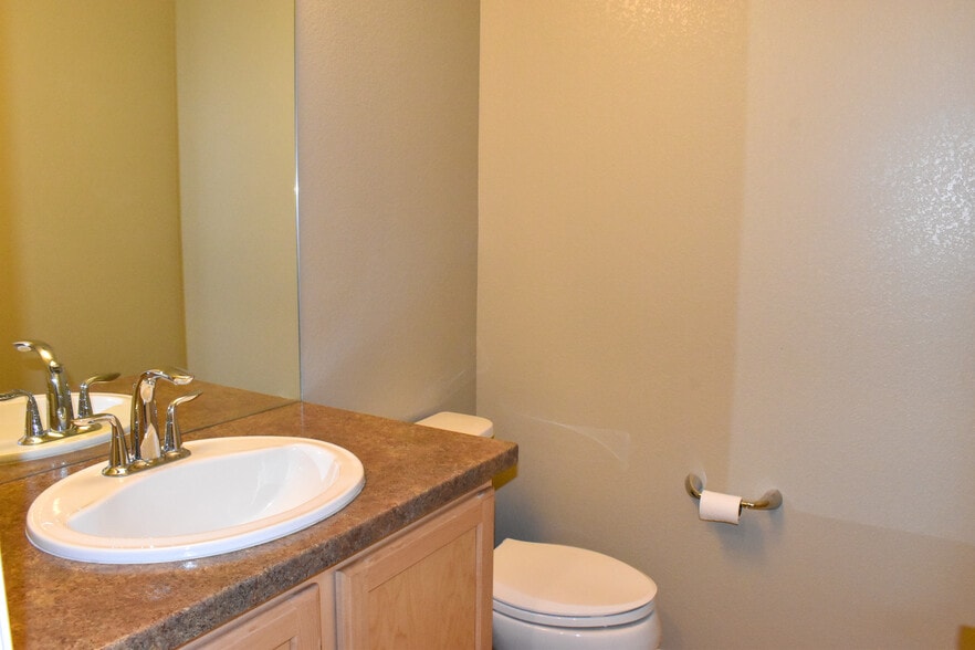 Main level half bath - 684 Mason St