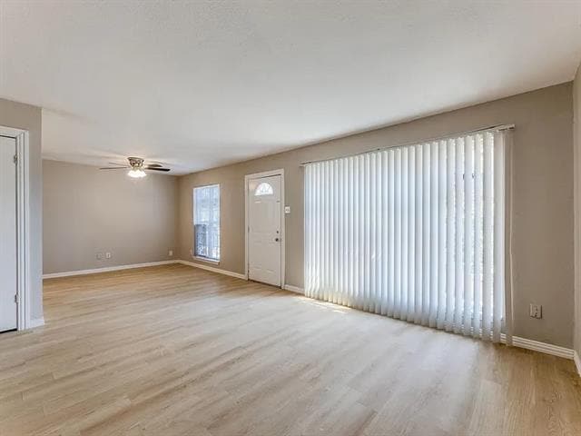 Building Photo - 1735 R Avenue