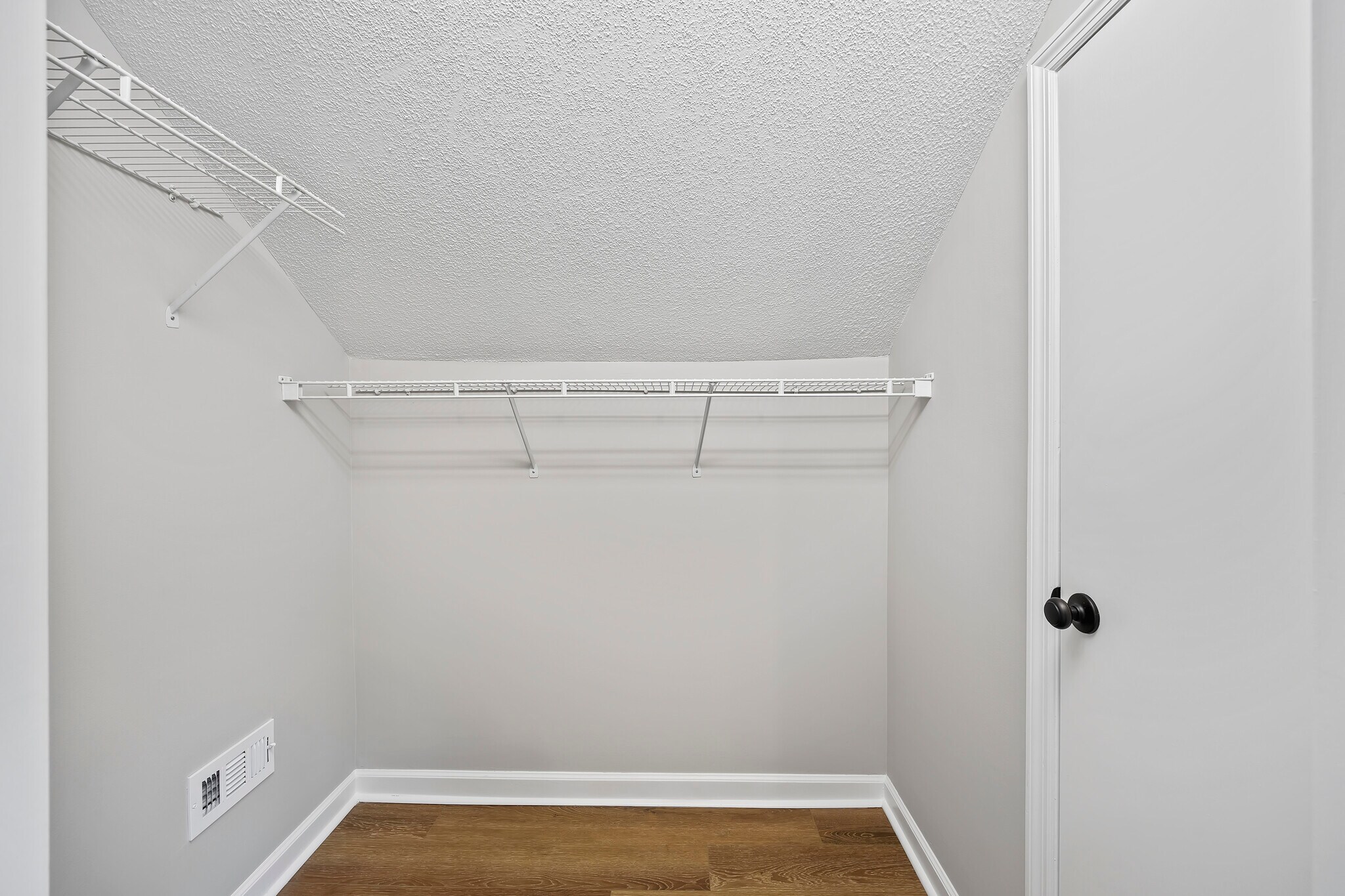 Building Photo - 40 Brittany Pl