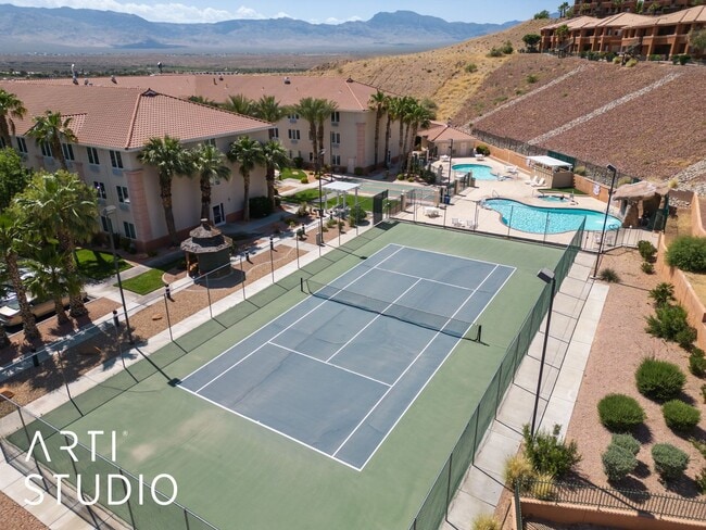 Building Photo - Highland Estates Resorts