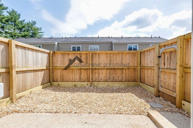 Building Photo - 2004 Granville Rd