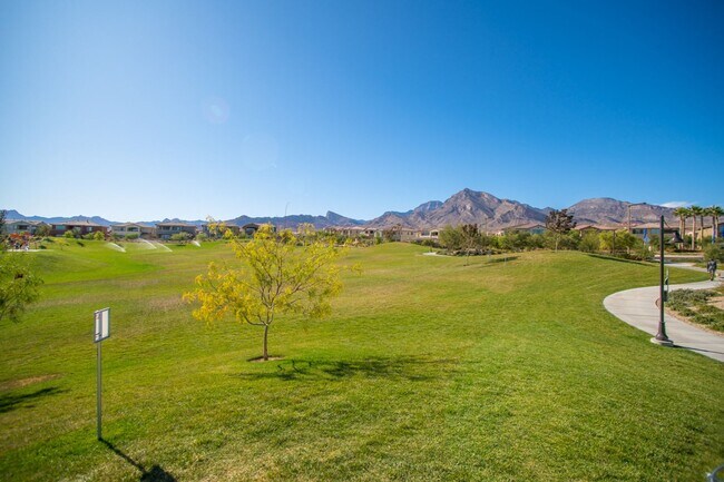 Building Photo - COMING SOON Gorgeous Townhome 3/2 in Santa Rosa Community in Summerlin!