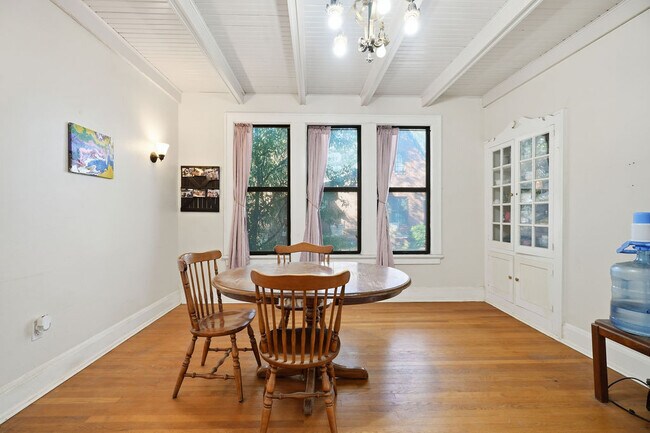 Building Photo - 2317 18th St