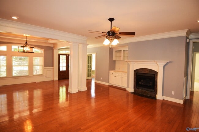 Building Photo - 79 Creekwood Dr