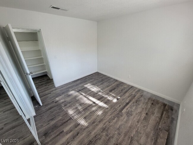Building Photo - 2771 S Mountain Vista St