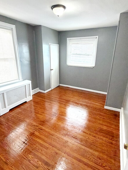 Back bed - 2523 S 66th St