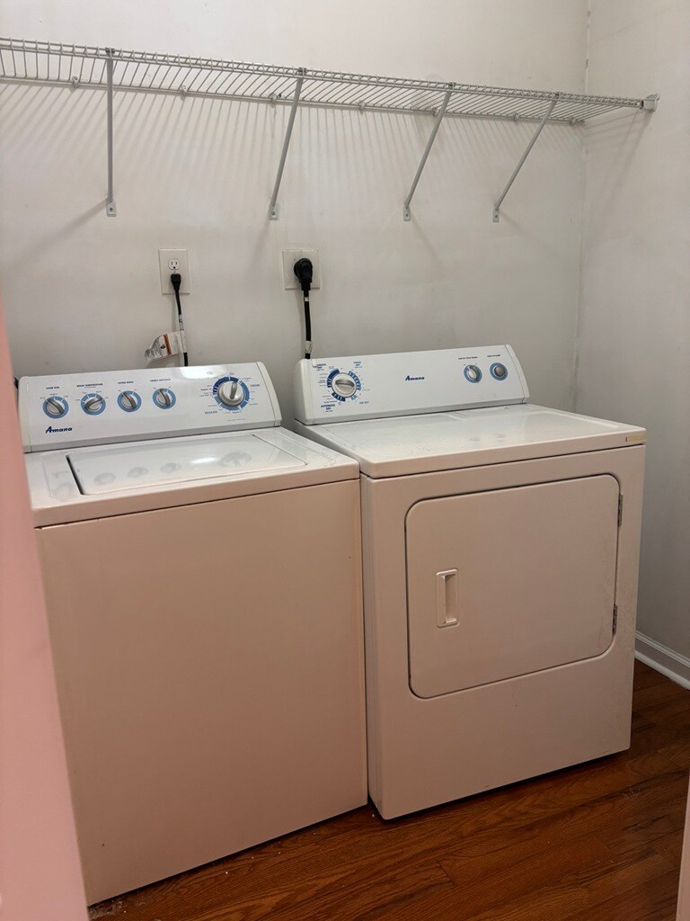 Building Photo - 1835 N Willington St