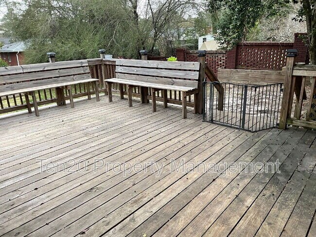 Building Photo - 3211 Maricopa Dr