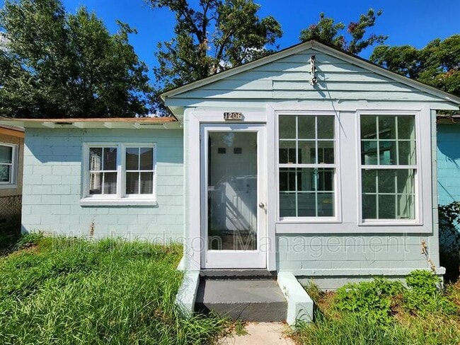 Primary Photo - 1206 Murphy Ave