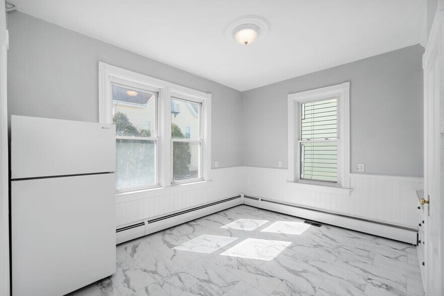 Building Photo - 132-134 Trenton Steet