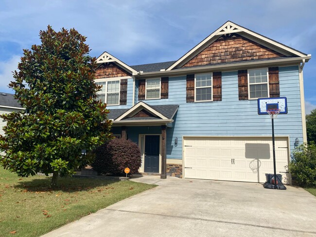 Primary Photo - 118 Broomsedge Ln
